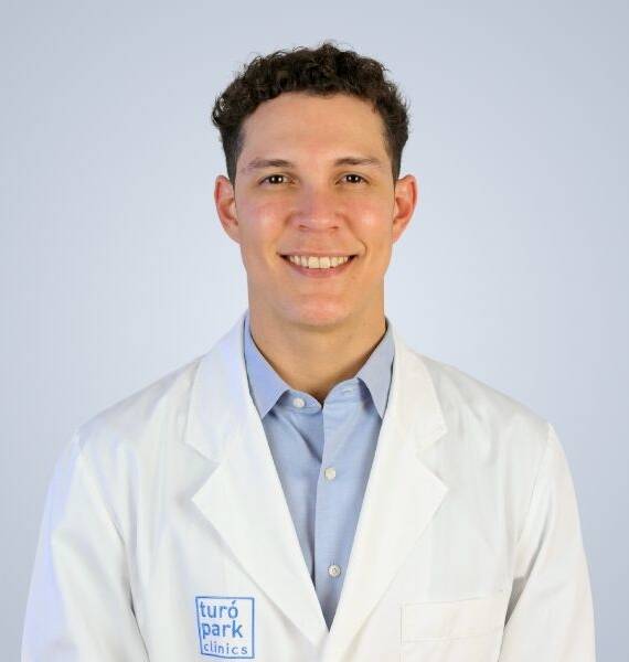 Camilo r. van strahlen